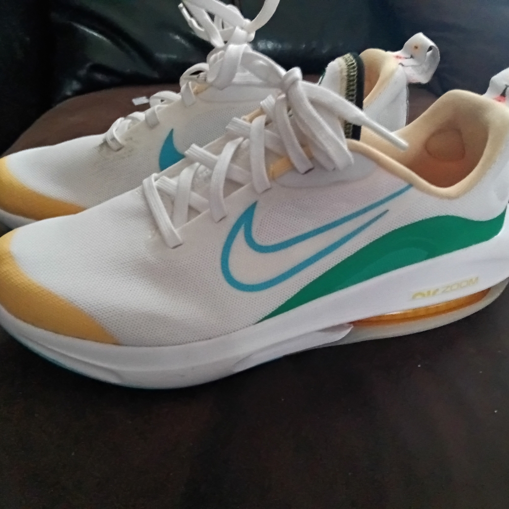 Nike White and Yellow Sneakers with Teal Swoosh